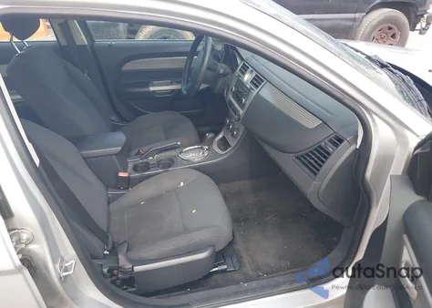 2010 Chrysler Sebring Touring z USA, uszkodzony, nr VIN 1C3CC4FB0AN236743